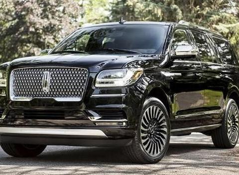 这才叫巨无霸, 车长5米6, 揽胜见了都不敢靠近, 却比揽胜便宜43万