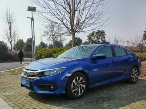 纠结半年买轩逸还是思域，最后多花五千选择后被骂败家子