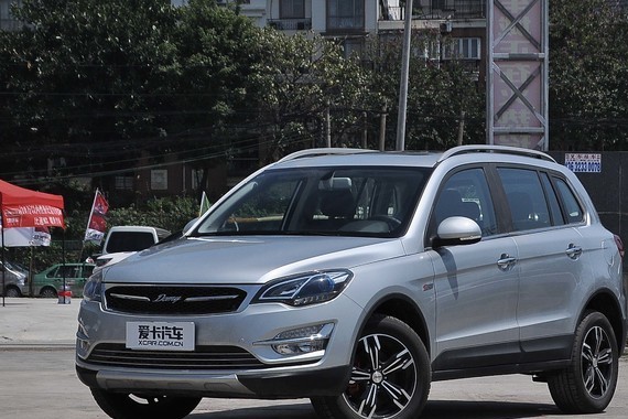 众泰大迈X5部分车型官降 最高降幅1万元