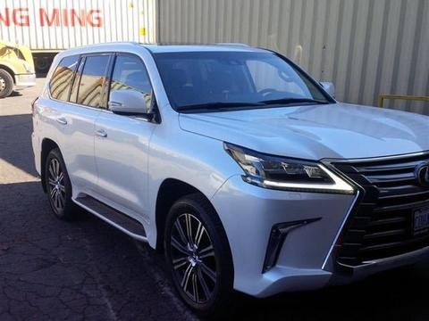 18款雷克萨斯570外观加上原有的越野粗犷性格成就你王者风范