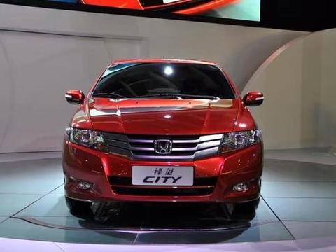 美誉为“性价比之王”，便宜省油，高质量音响，谁不买谁傻