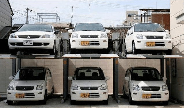 看完日本神奇的停车位,我交违章停车罚款时眼