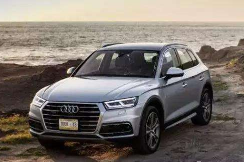 18款奥迪Q5现车抵达港口颜色齐全独家销售