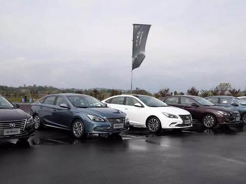 长安最新力作，颜值完爆吉利，操控吊打奇瑞