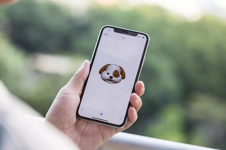 刘海变偏分,iPhoneX重启后换造型