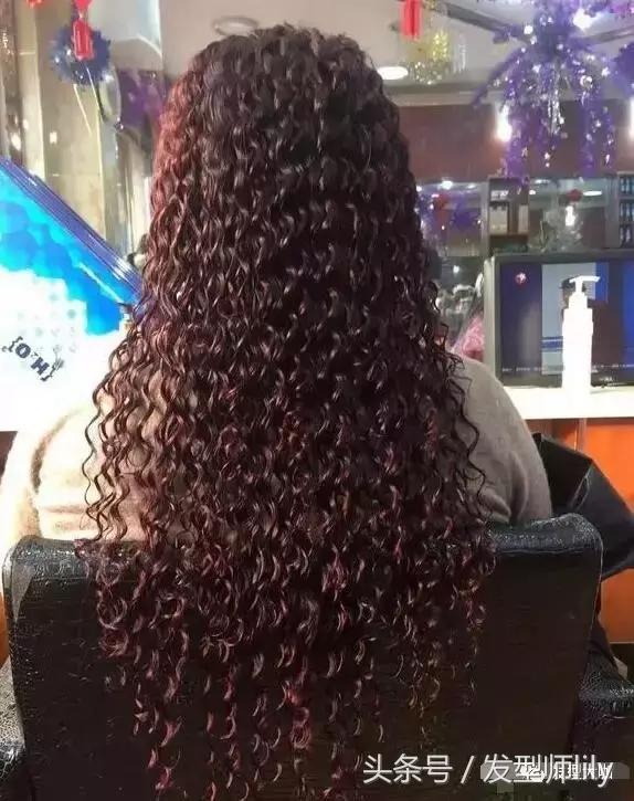 今秋烫发就选螺丝卷