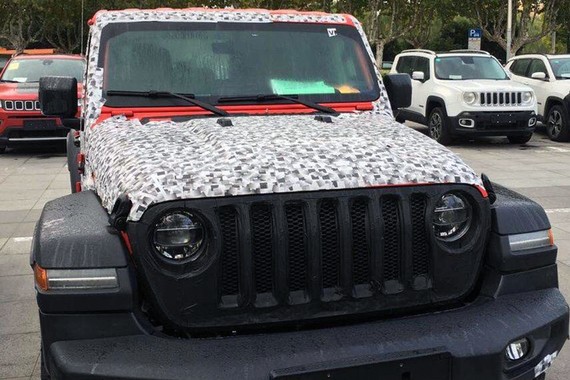 Jeep全新牧马人现身国内路试 换搭2.0T