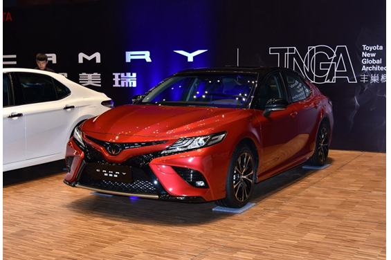 特斯拉超跑续航近1000公里，战神版”五菱能否一战？