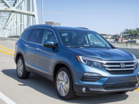 本田7座SUV即将上市，比汉兰达大一圈，后排放倒能当床，20万必