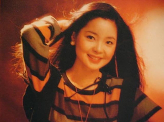 邓丽君14岁就爆红,因病英年早逝却家喻户晓,生