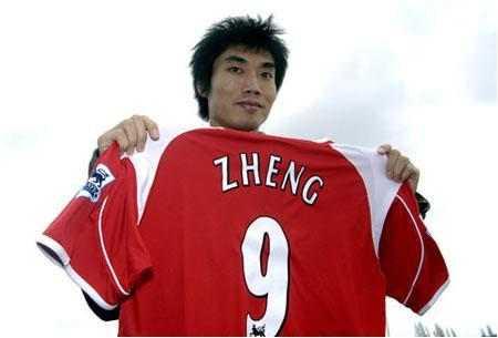 中国足坛历史最佳阵容:孙继海李毅在列,现役球