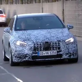 全新梅赛德斯AMG A45曝光！“钢炮王”归来！