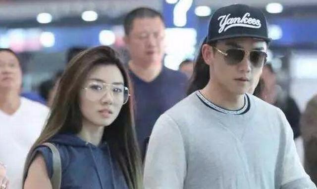 郑恺和女朋友程晓玥分手，为什么大家都说郑恺以前并不爱她
