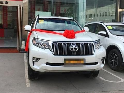 全国首提18新款普拉多顶配，威武霸气上档次，没有全时四驱是遗憾