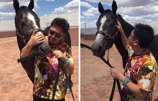 郭德纲搭档,最敬重之人,座驾比郭德纲的都牛