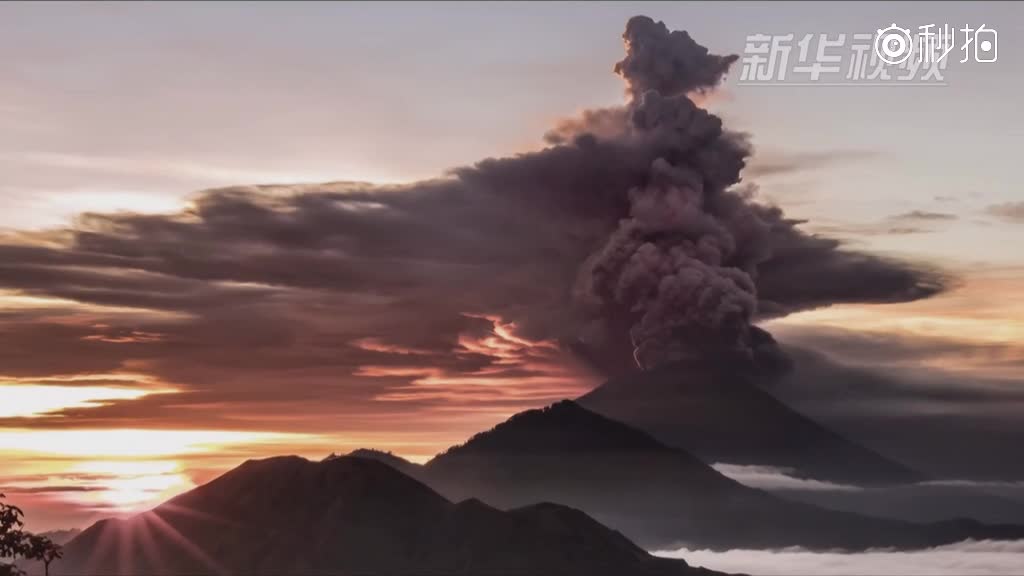 巴厘岛火山喷发 中国公民应谨慎前往