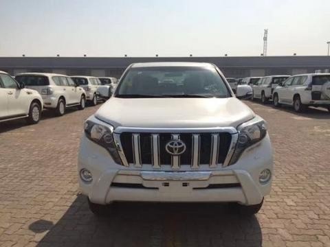 17款霸道2700最新报价 配置齐全 油耗低动力足