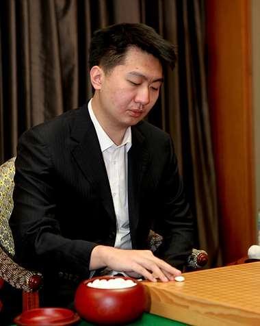 申旻埈止步六连胜 党毅飞是“二申”克星