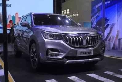 拥有宝马技术的国产车, 售价才7.98万, 你让宝骏530怎么想?