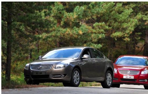 父子都是君威车主 他们这样评价新君威