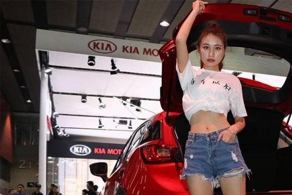 美腿实测11台热门SUV后备厢高度，究竟哪家更强？