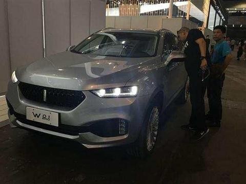 10月卖8153台，比汉兰达卖得好，16万开出50万的豪华，也值了