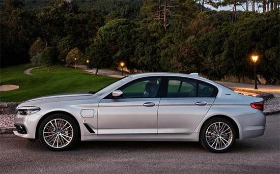 2018款宝马530Le百公里1.9L油耗,250马力