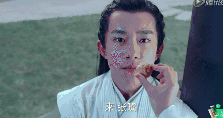 《青云志》时还不是很分得清王源和易烊千玺,千玺的小七古灵精怪,俏皮