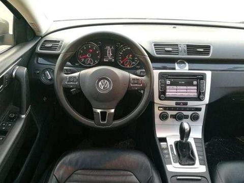 大众迈腾落地价25万, 现在只需16万, 自动驻车, 男人出行代步车