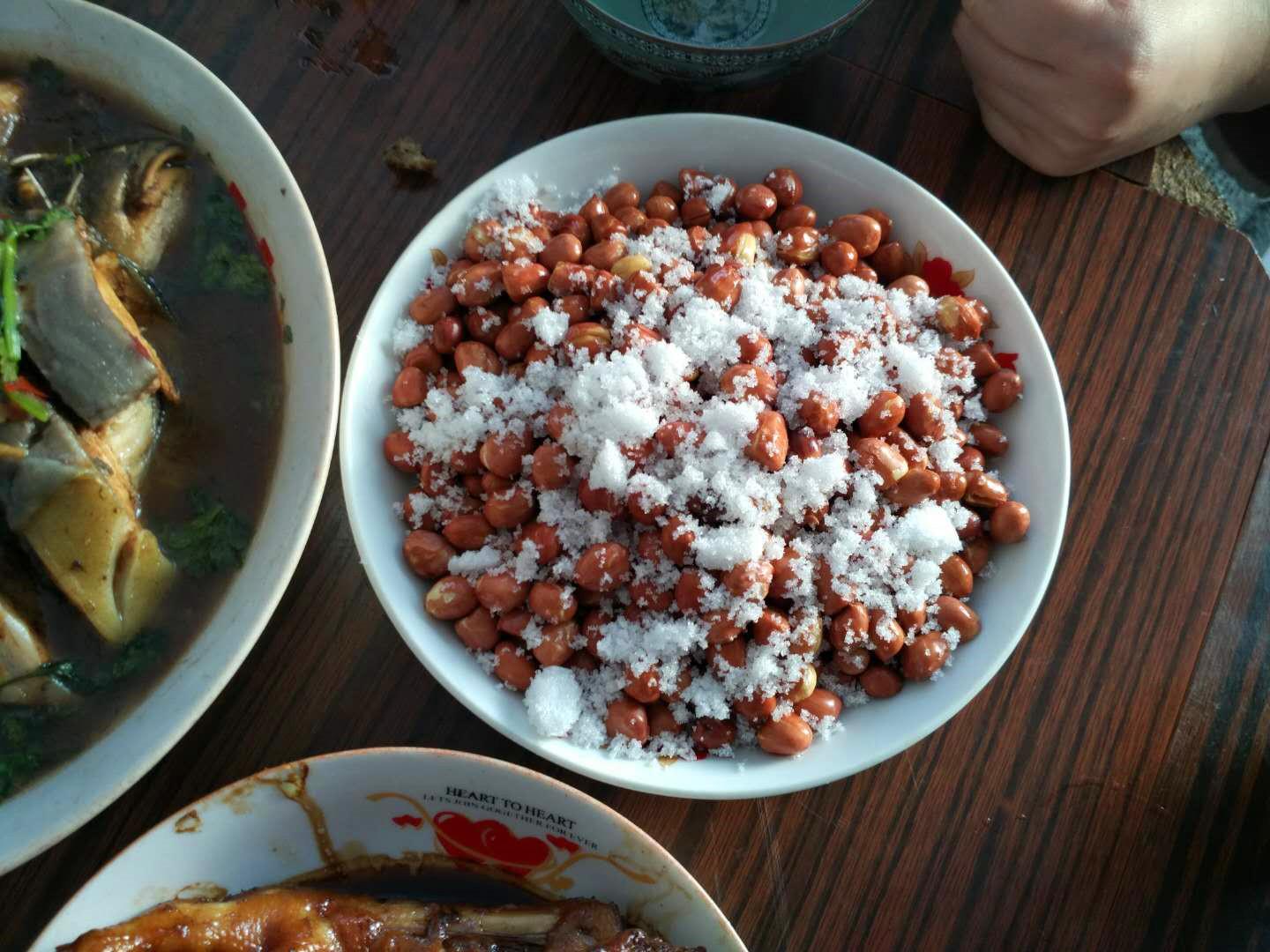 哥哥娶了个东北老婆,平时大大咧咧,没想到做菜也是这样