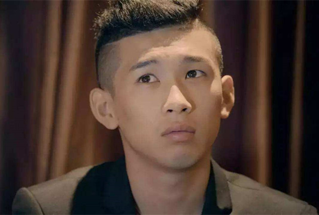 王思聪被小智骗了2500万 天佑不小心暴露了一