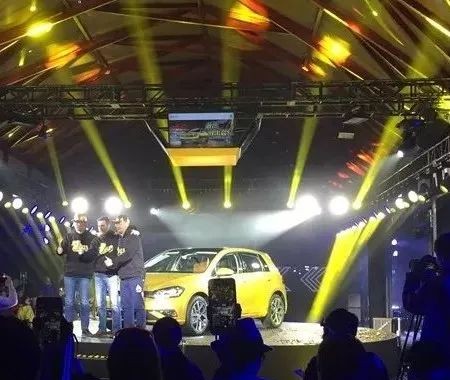 以“敢燃敢出众”为主题 一汽大众举行新高尔夫华南区域燃情上市趴