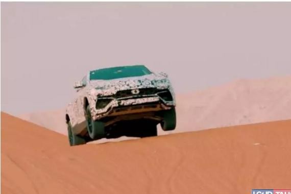 傲娇的 Lamborghini Urus 全油门狂飙沙漠冰雪赛道