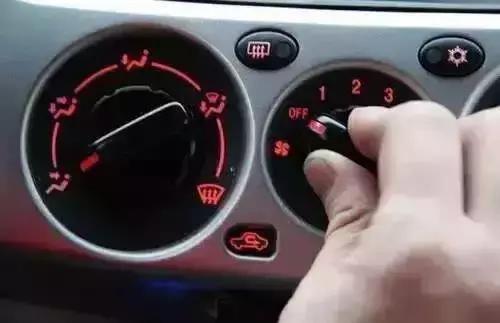 6个冬季开车“坏习惯” 不仅费油,更毁车!