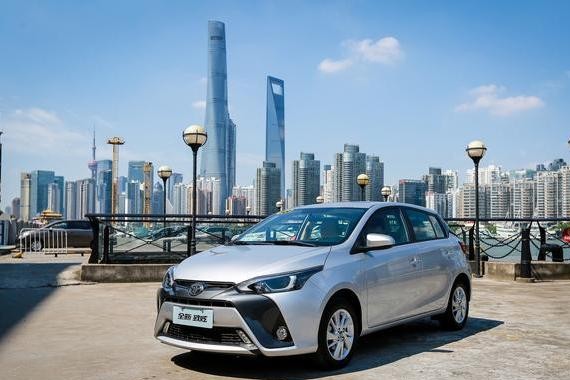 10万买车，好看好开、还省油，90后第一辆车就选这几款！