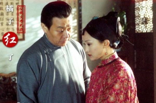 他娶了两个老婆,住楼上楼下从未有争执,63岁称太累了