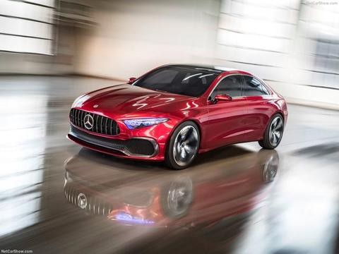 全新奔驰A级换装S级车内饰 贯穿式全LED彩色大屏亮了