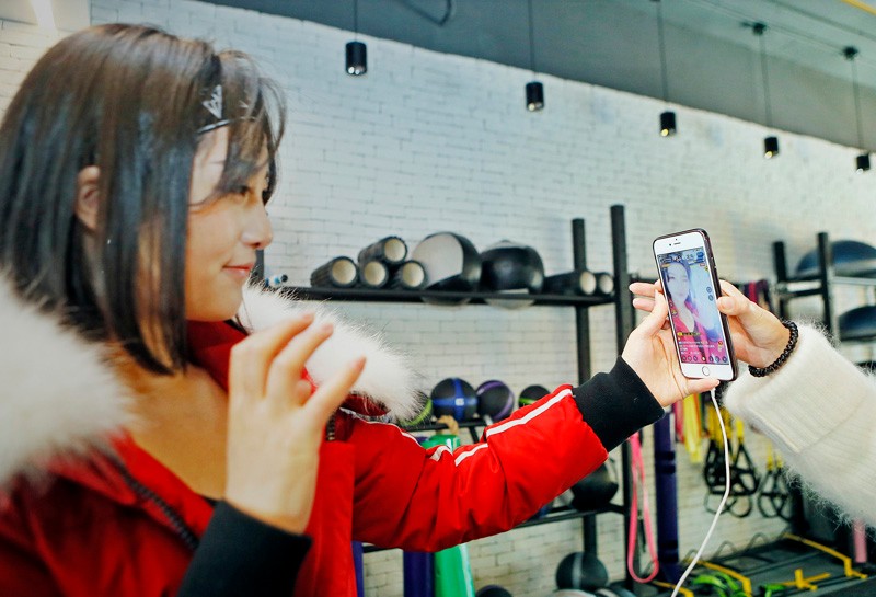 19岁美臀冠军 靠自己努力买下海景房