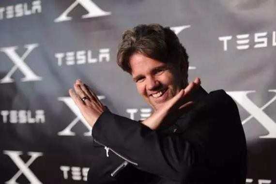 设计师冯·霍兹豪森专访：有史以来最不像设计师的超级英雄