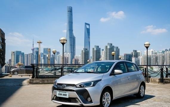 10万买车，好看好开、还省油，90后第一辆车就选这几款！