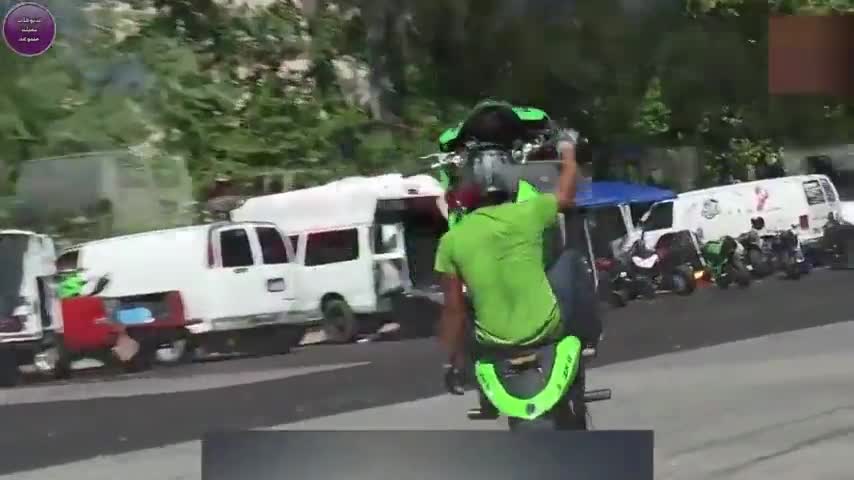 玩出新高度 疯狂男玩川崎 看的美女都想嫁给他了