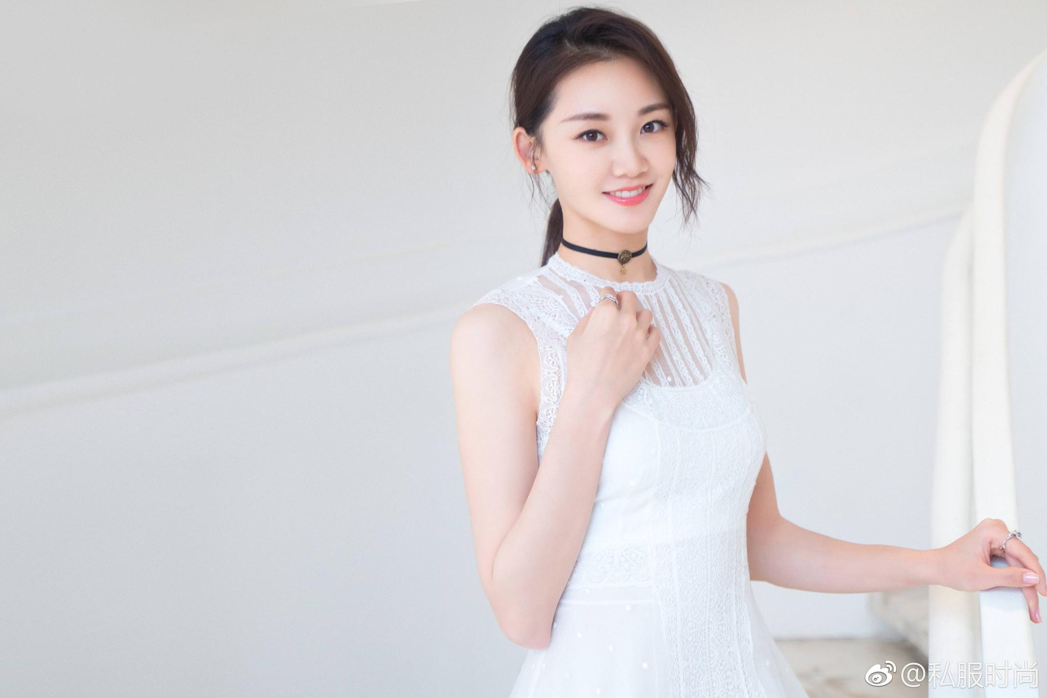 肤白如雪貌美如花就算颜值也是美到惊艳