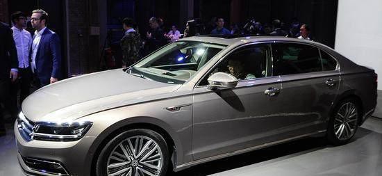 看着就肉疼: 大众全新旗舰车型辉昂不是一般的贵