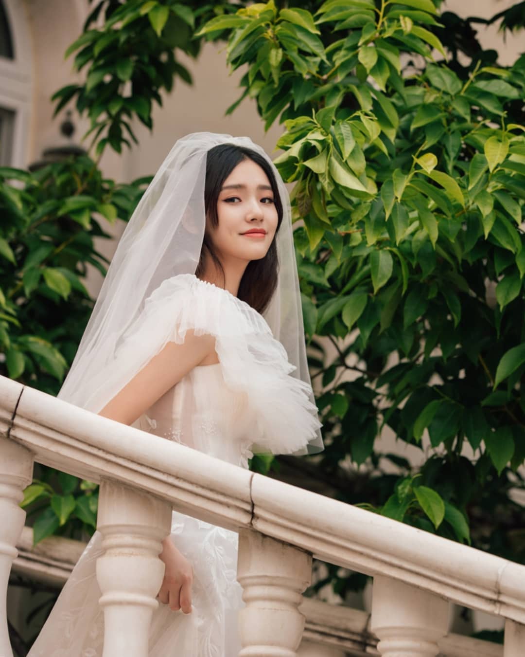 林允婚纱图片_林允性感图片