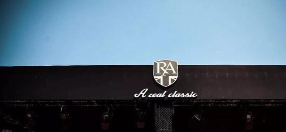 NEWS｜想骑英伦复古踏板车Royal Alloy，你应该这么穿
