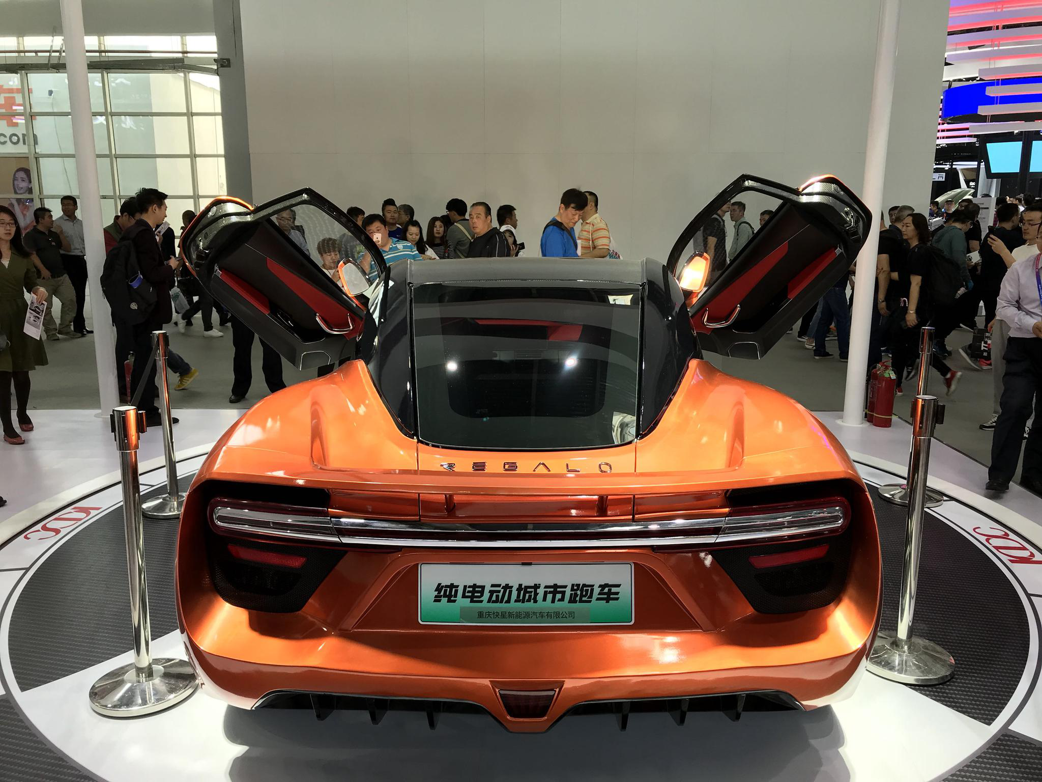 2018年北京车展:王凯代言的新能源品牌车!