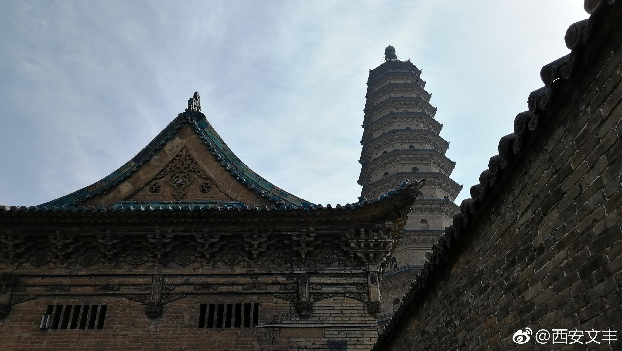 太原永祚寺,俗称双塔寺.始建于明万历年间.