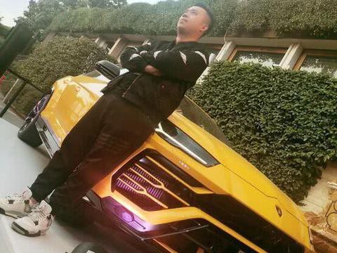 国内提兰博基尼Urus，车主：打开车门终于知道什么叫跑车式SUV