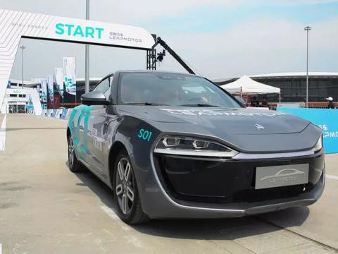 车型量产前，这家叫零跑的新造车公司发布了国产AI自动驾驶芯片