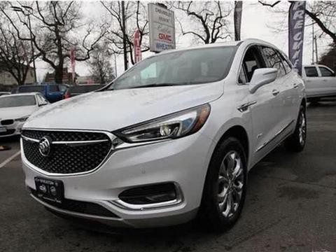 首台别克全新一代昂科雷亮相街头，和凯迪拉克同平台打造或35万起